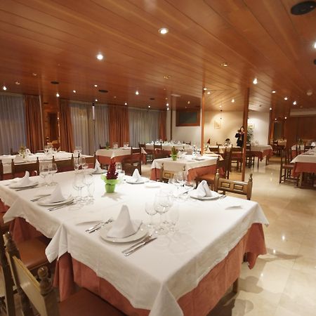 Hotel Folch Сан-Жулиа-де-Лория Экстерьер фото