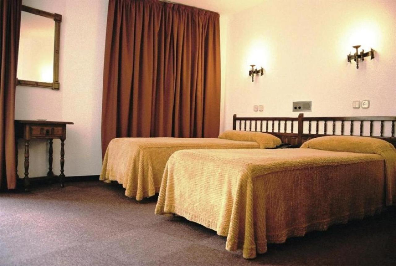 Hotel Folch Сан-Жулиа-де-Лория Экстерьер фото