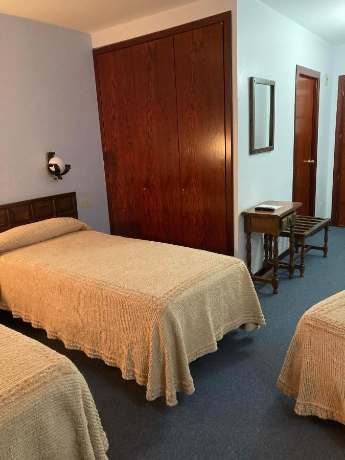 Hotel Folch Сан-Жулиа-де-Лория Экстерьер фото