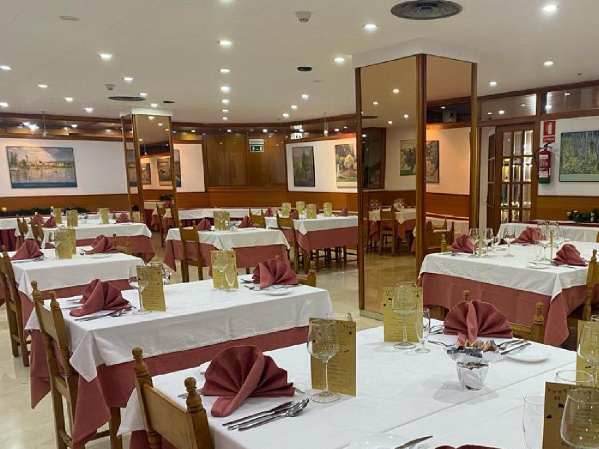 Hotel Folch Сан-Жулиа-де-Лория Экстерьер фото