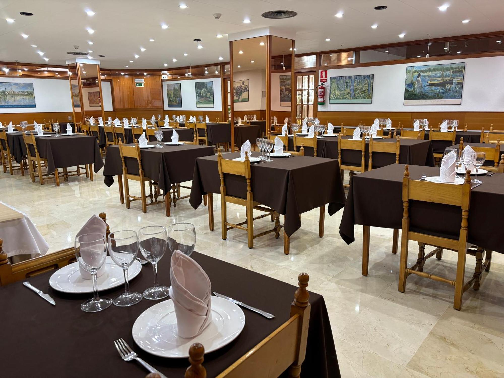 Hotel Folch Сан-Жулиа-де-Лория Экстерьер фото