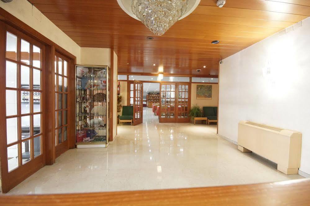 Hotel Folch Сан-Жулиа-де-Лория Экстерьер фото