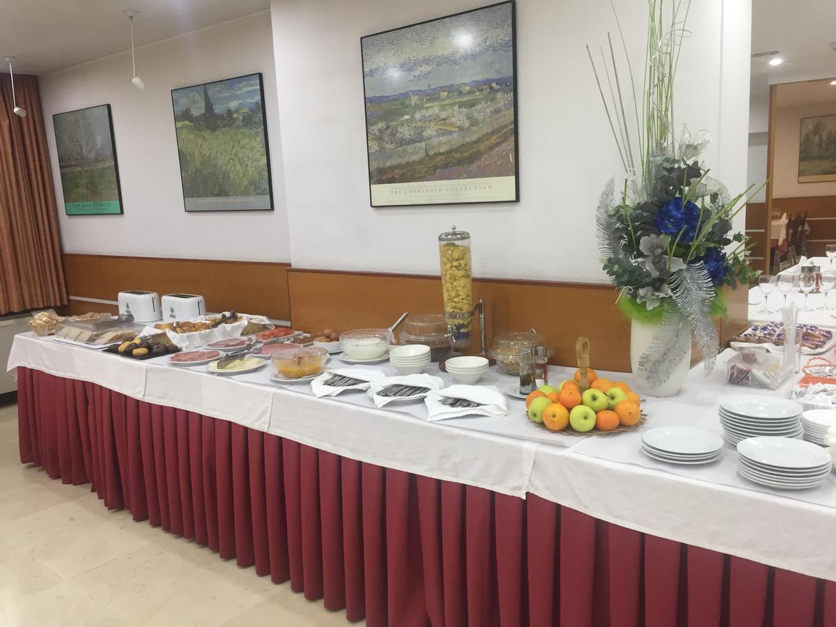 Hotel Folch Сан-Жулиа-де-Лория Экстерьер фото